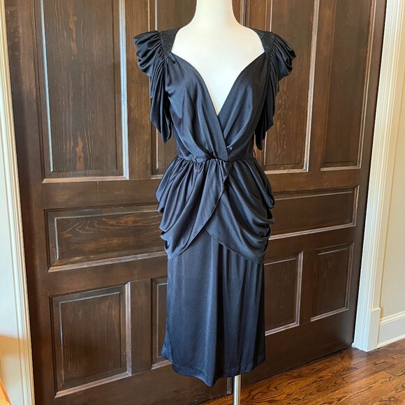 Vintage Black Cocktail Dress Rafael Oved Size 9/10 Sexy Plunge Neck Lace Back - Picture 1 of 9
